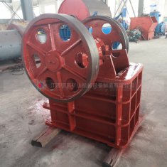 礦山機械設(shè)備中鵝卵石碎石機都有哪幾種?